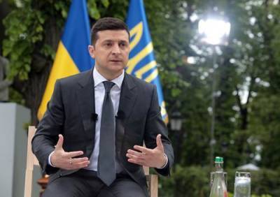Зеленский сообщил, что на Украине украли «два Крыма»
