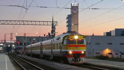 Латвия просит Россию увеличить объемы транзита для спасения ЛЖД