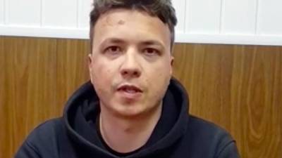 Полиция Белоруссии записала видео с Протасевичем в СИЗО