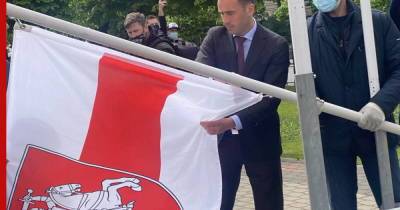 Международная федерация хоккея потребовала убрать свои флаги с улиц Риги