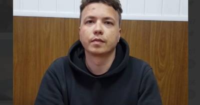 “Сотрудничаю со следствием”: появилось первое видео Протасевича после похищения в Минске