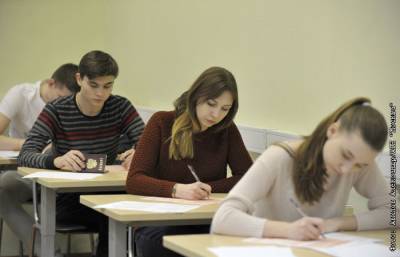 Во вторник российские выпускники начнут сдавать госэкзамены