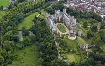 Из средневекового замка в Великобритании похитили ценностей на миллион фунтов и мира