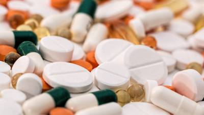 Врач-терапевт Хухрев рассказал о распространенных уловках в аптеках
