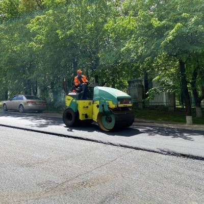 В Чехове на улице Солнышевской продолжается ремонт дороги