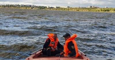 В Николаеве спасли мужчину, который едва не утонул во время кайтсерфинга (ФОТО)