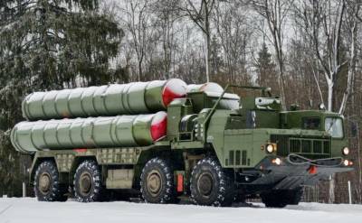 Минобороны РФ: В Крыму ракетные комплексы С-400 «Триумф» отработали обнаружение и ликвидацию «ракет противника»