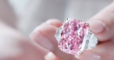 Редчайший розовый бриллиант ушел с молотка за рекордные $29,3 млн