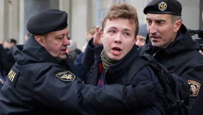Мать Протасевича уверена, что белорусские силовики применяли силу к ее сыну