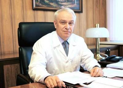 Главный внештатный кардиолог Минздрава РФ Сергей Бойцов: о вакцинации, вреде курения и майских шашлыках