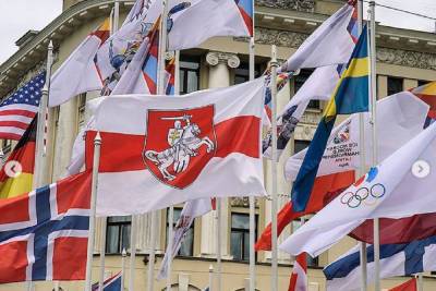 Рига пообещала снять флаги федерации хоккея в ответ на призыв вернуть госфлаг Белоруссии