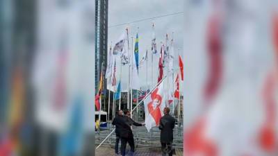 Вильнюс вслед за Ригой вывесил исторический флаг Белоруссии