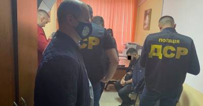 В Закарпатской области обнаружили иностранца с санкционного списка СНБО: как его накажут (2 фото)