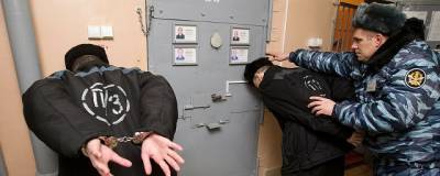 Двух офицеров МВД России приговорили к тюремным срокам за рассылку писем с ртутью в посольства