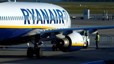 МИД уточнил, покидали ли другие россияне самолет Ryanair