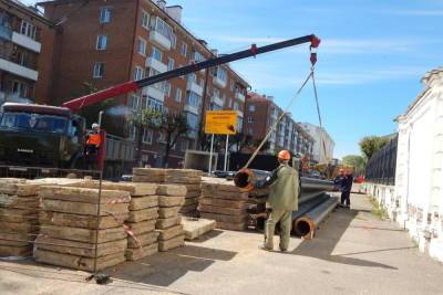 620 метров новых труб проложат теплоэнергетики на улице Козлова в Смоленске