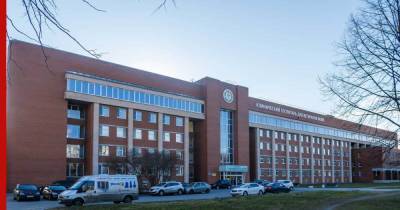 В Санкт-Петербурге закончились койки в ковид-госпитале "Ленэкспо"