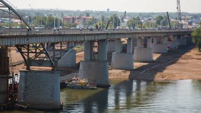 В Уфе на целый день закрыли мост через Белую из-за жары