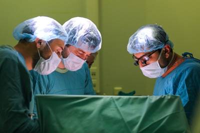 Хирурги Москвы удалили женщине опухоль яичника размером во всю брюшную полость