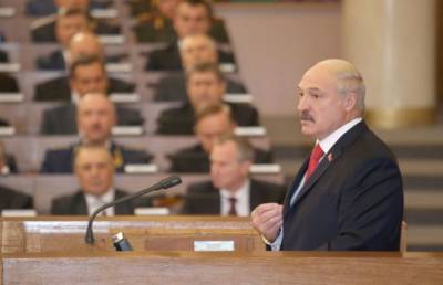 Лукашенко обратится к парламенту в связи с ситуацией вокруг Белоруссии