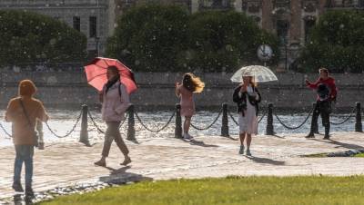 День города в Петербурге будет тёплым, но с кратковременными дождями