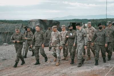 Косовские боевики принимают участие в учениях НАТО