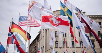 "Ведут себя, как попрошайки": в Госдуме РФ жестко оскорбили Латвию из-за скандала с флагом Беларуси на хоккейном ЧМ