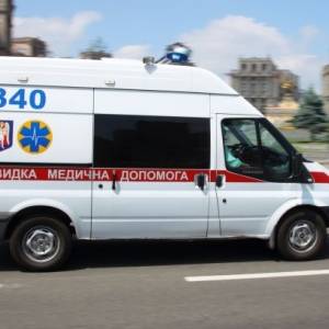 В Ивано-Франковске избили врача скорой, которая приехала на вызов в ромское поселение