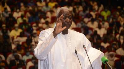 Вице-президент Мали освободил от должностей президента и премьера