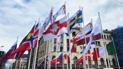 Посольство России в Латвии раскритиковало решение заменить флаг страны на ЧМ в Риге
