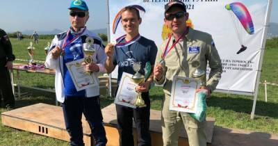 Калининградцы победили на всероссийском турнире по парапланеризму