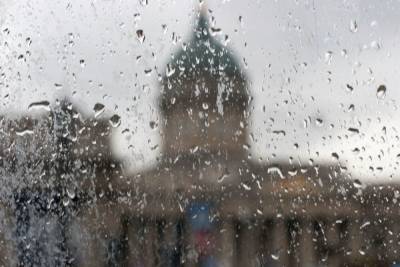 Май в Петербурге побьет все «дождливые» рекорды за 140 лет