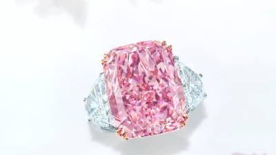 Рідкісний пурпурно-рожевий діамант продано на аукціоні за рекордні $29 млн