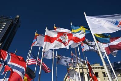Минск потребовал от Риги использовать официальный флаг Белоруссии