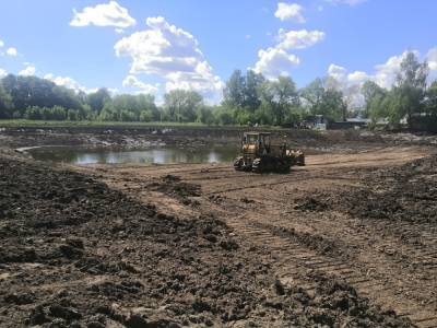 В Липецкой области завершается расчистка пруда для 700 жителей деревни