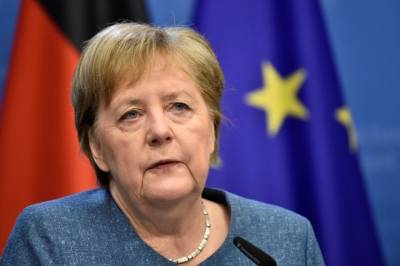Меркель: ФРГ продолжит обсуждать с США вопрос строительства СП-2