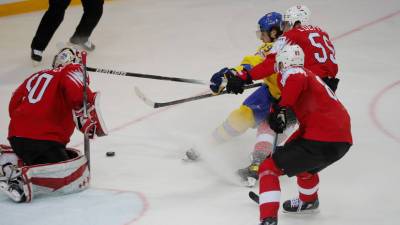 Швеция забросила семь безответных шайб в ворота Швейцарии на ЧМ по хоккею