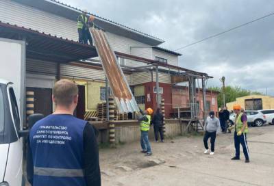 Овощебазу в Калининском районе Петербурга освобождают от незаконных построек