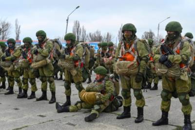 Россия оставила десятки тысяч своих военных у границ с Украиной - НАТО
