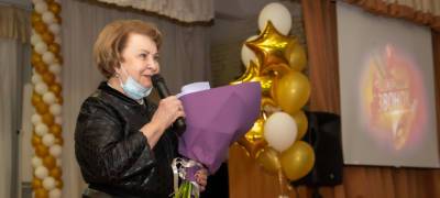 Валентина Пивненко поздравила выпускников Петрозаводска с началом интересной взрослой жизни