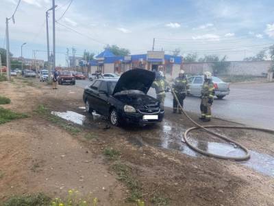 В Трусовском районе Астрахани вспыхнула "Приора"