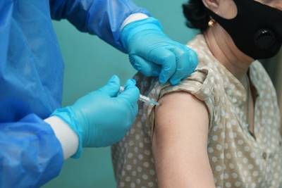 Роспотребнадзор Якутии назвал обязанных вакцинироваться граждан