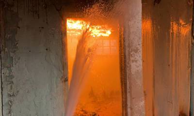 Дом подожгли ночью в Петрозаводске