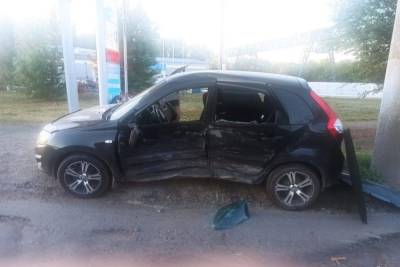 В Оренбурге на Шевченко столкнулись «Лада» и «Фольцваген», пострадала пассажирка отечественного авто