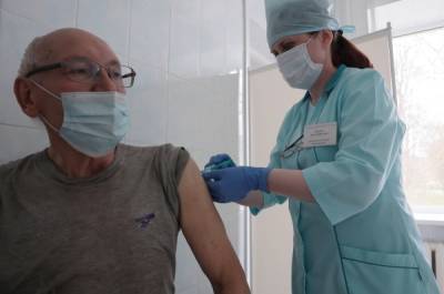 Власти регионов оценили идею введения обязательной вакцинации от коронавируса в РФ