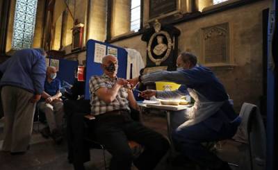 Во Франции разоблачили попытку из Британии дискредитировать вакцину Pfizer