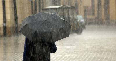 Град и шквалы: ГСЧС объявила штормовое предупреждение в нескольких регионах