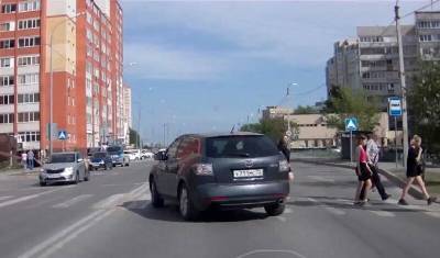 В Тюмени объехавший пешеходов по переходу на красный сигнал водитель оштрафован