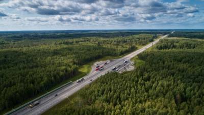 В июне на двух участках трассы М-11 "Нева" повысят скоростной режим до 130 км/ч