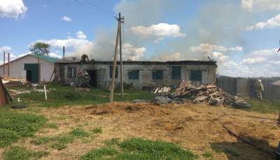 В Липецкой области горела ферма